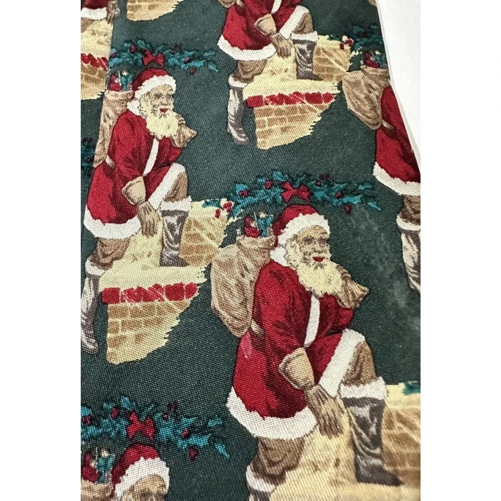 Neiman-Marcus Men's Tie Silk Necktie Dark Red Santa‎ Christmas Tie
